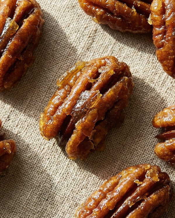 Pecan Caramel Luxe – Karamell Pekannüsse golden, Khan's Wien